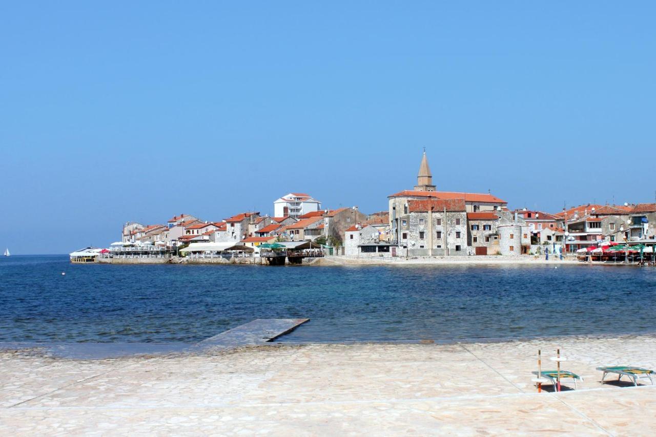 Apartment With A Parking Space - 7110 Umag
