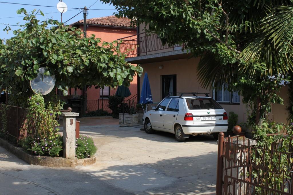 Apartment With A Parking Space - 7110 *